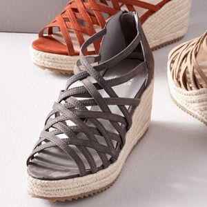 NEW!! Women’s Eileen Fisher “Cagey” Espadrille Grey Size 8